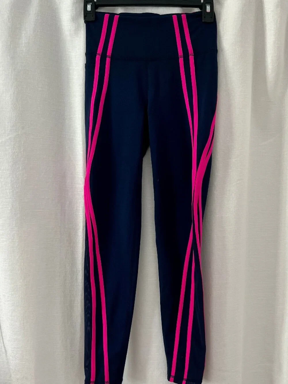 Lilly Pulitzer Luxletic XS Navy/Pink Leggings NWOT